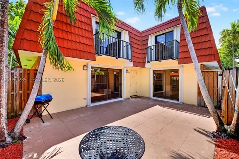 719 NW 98th Circle Plantation FL 33324