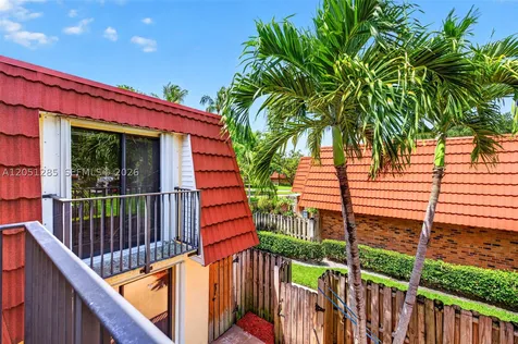 719 NW 98th Circle Plantation FL 33324