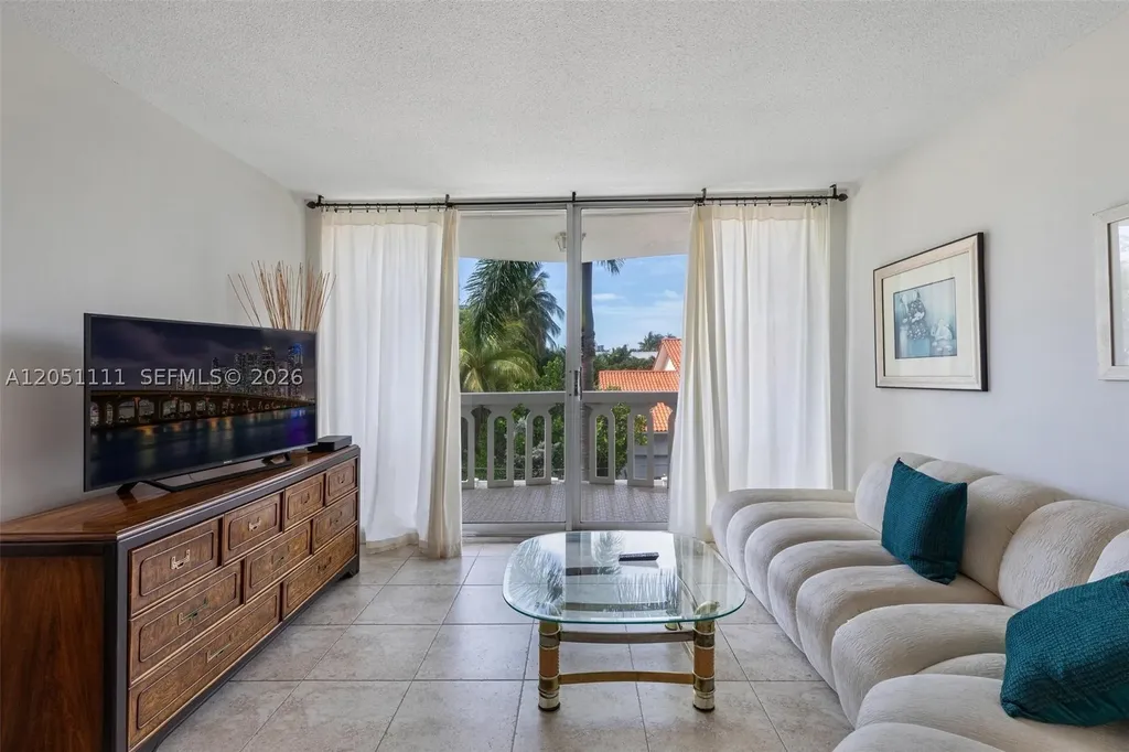 3199 S Ocean Drive Hallandale Beach FL 33009