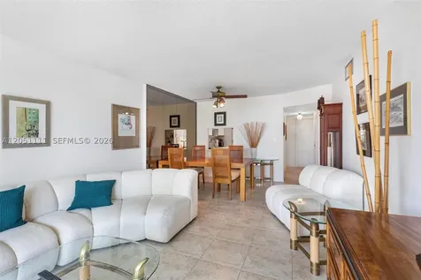 3199 S Ocean Drive Hallandale Beach FL 33009
