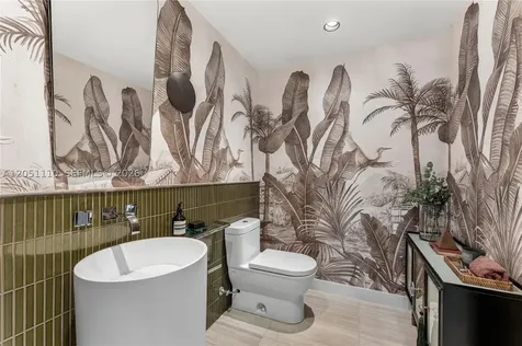 4701 N Meridian Avenue Miami Beach FL 33140
