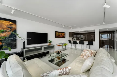 400 S Pointe Drive Miami Beach FL 33139