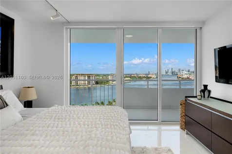 400 S Pointe Drive Miami Beach FL 33139