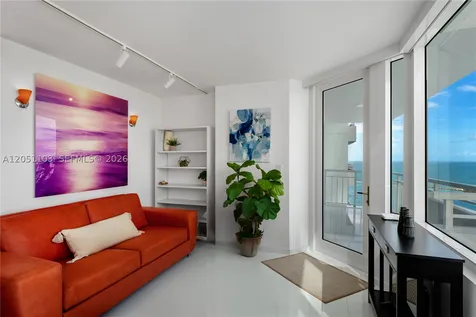 400 S Pointe Drive Miami Beach FL 33139