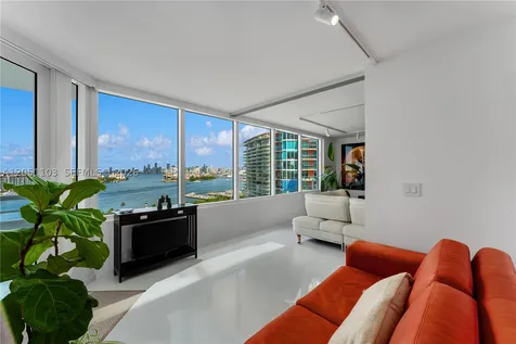 400 S Pointe Drive Miami Beach FL 33139