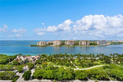 400 S Pointe Drive Miami Beach FL 33139