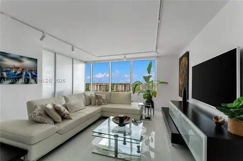 400 S Pointe Drive Miami Beach FL 33139