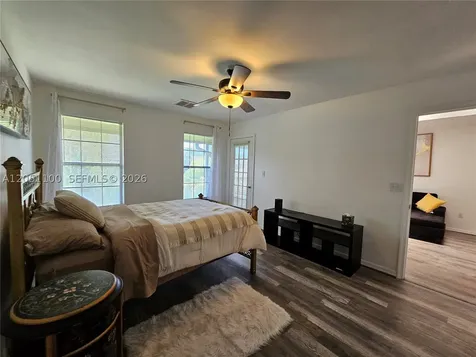 5361 Treetops Drive Naples FL 34113