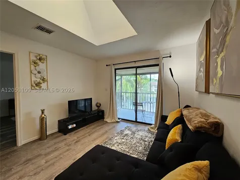 5361 Treetops Drive Naples FL 34113