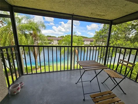 5361 Treetops Drive Naples FL 34113