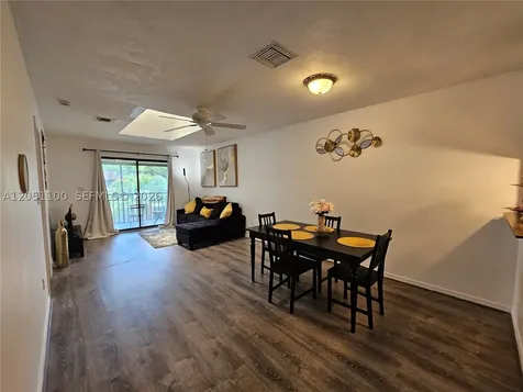 5361 Treetops Drive Naples FL 34113