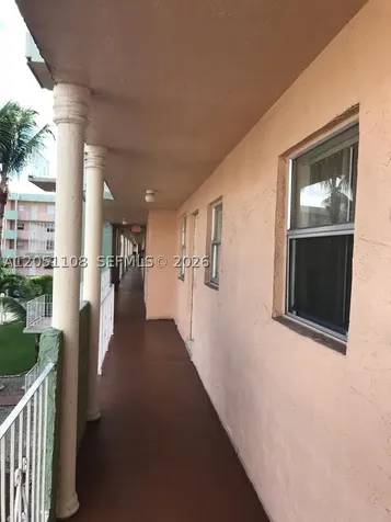 1655 W 44th Place Hialeah FL 33012