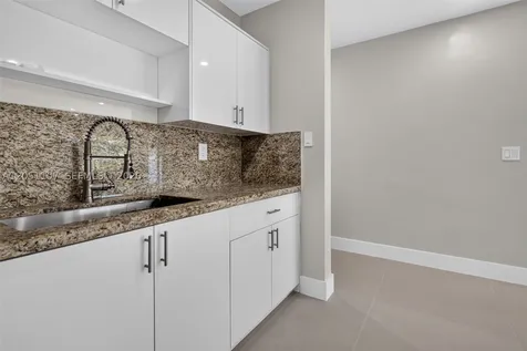 2216 SW 62nd Avenue Miami FL 33155