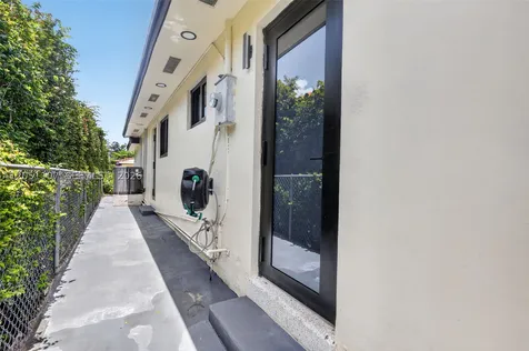 2216 SW 62nd Avenue Miami FL 33155