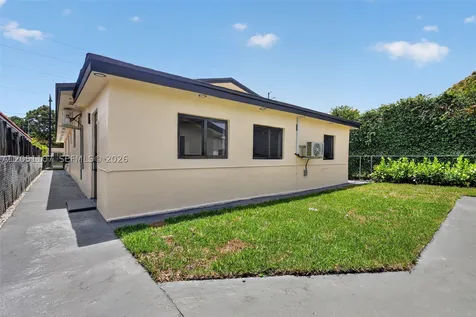 2216 SW 62nd Avenue Miami FL 33155