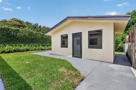 2216 SW 62nd Avenue Miami FL 33155