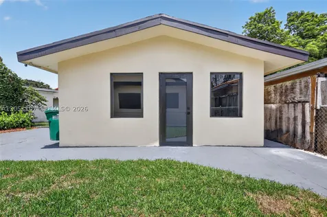 2216 SW 62nd Avenue Miami FL 33155