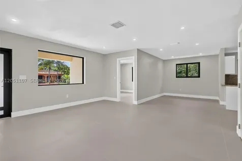 2216 SW 62nd Avenue Miami FL 33155