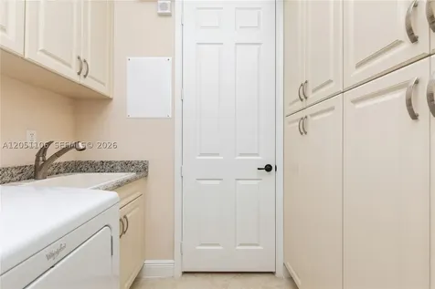 8420 NW 33rd Street Cooper City FL 33024
