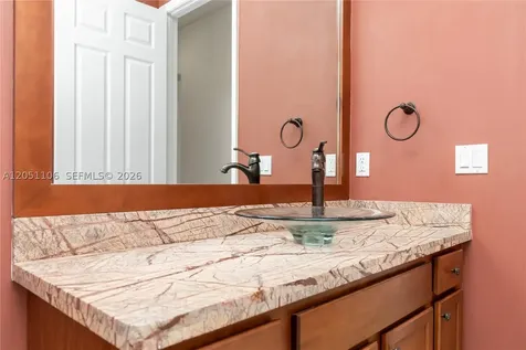 8420 NW 33rd Street Cooper City FL 33024