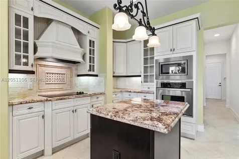 8420 NW 33rd Street Cooper City FL 33024