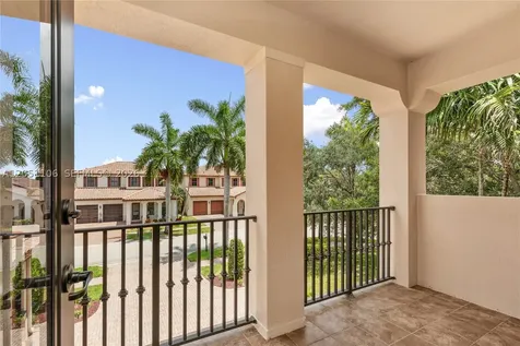 8420 NW 33rd Street Cooper City FL 33024