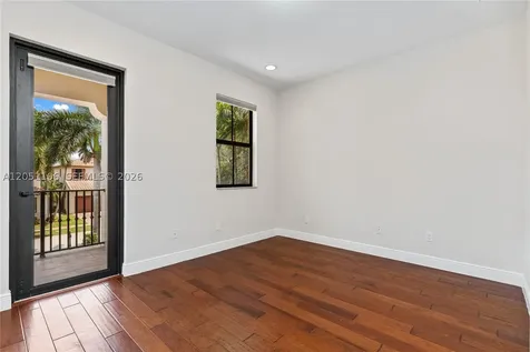 8420 NW 33rd Street Cooper City FL 33024