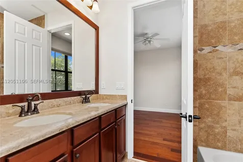 8420 NW 33rd Street Cooper City FL 33024