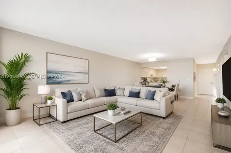 6940 Miami Gardens Drive Hialeah FL 33015