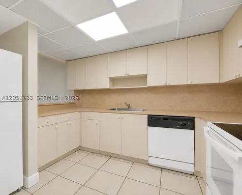 6940 Miami Gardens Drive Hialeah FL 33015