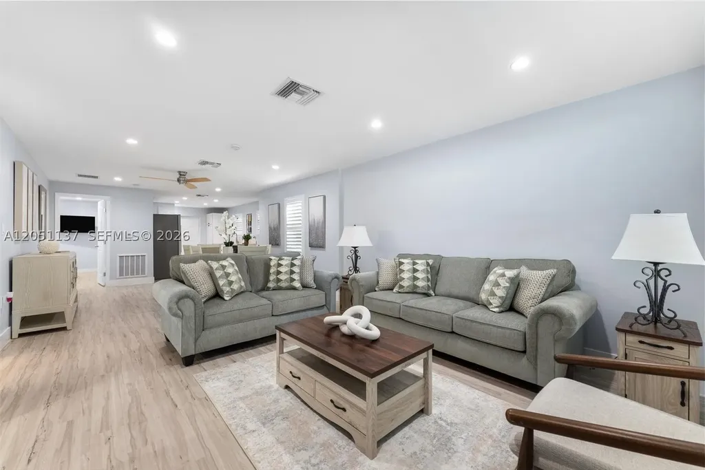 230 SW 12th Avenue Fort Lauderdale FL 33312