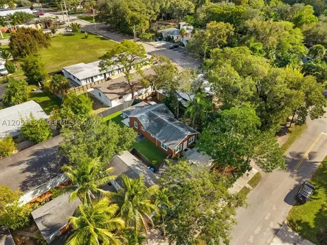 230 SW 12th Avenue Fort Lauderdale FL 33312