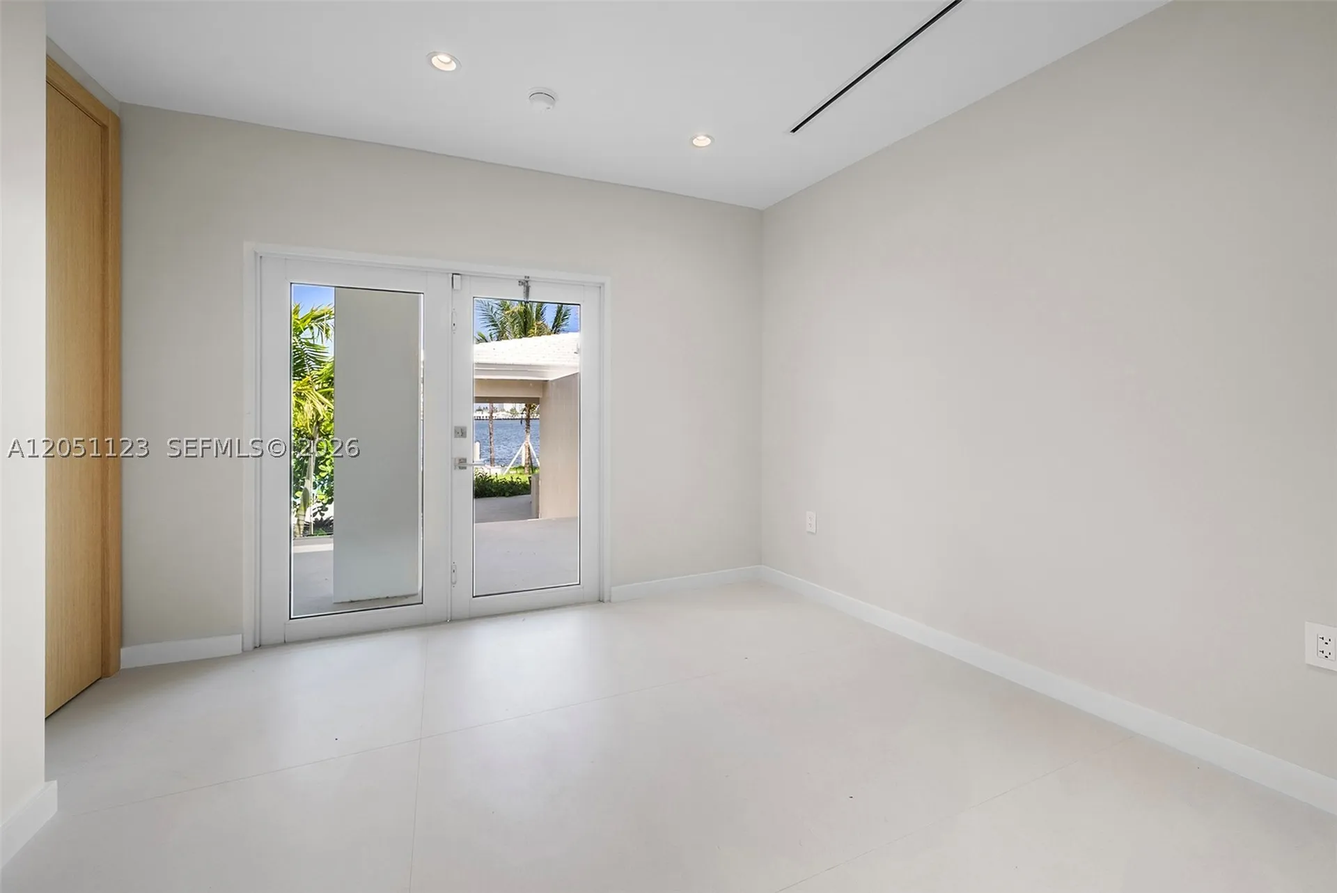 900 N Northlake Drive Hollywood FL 33019