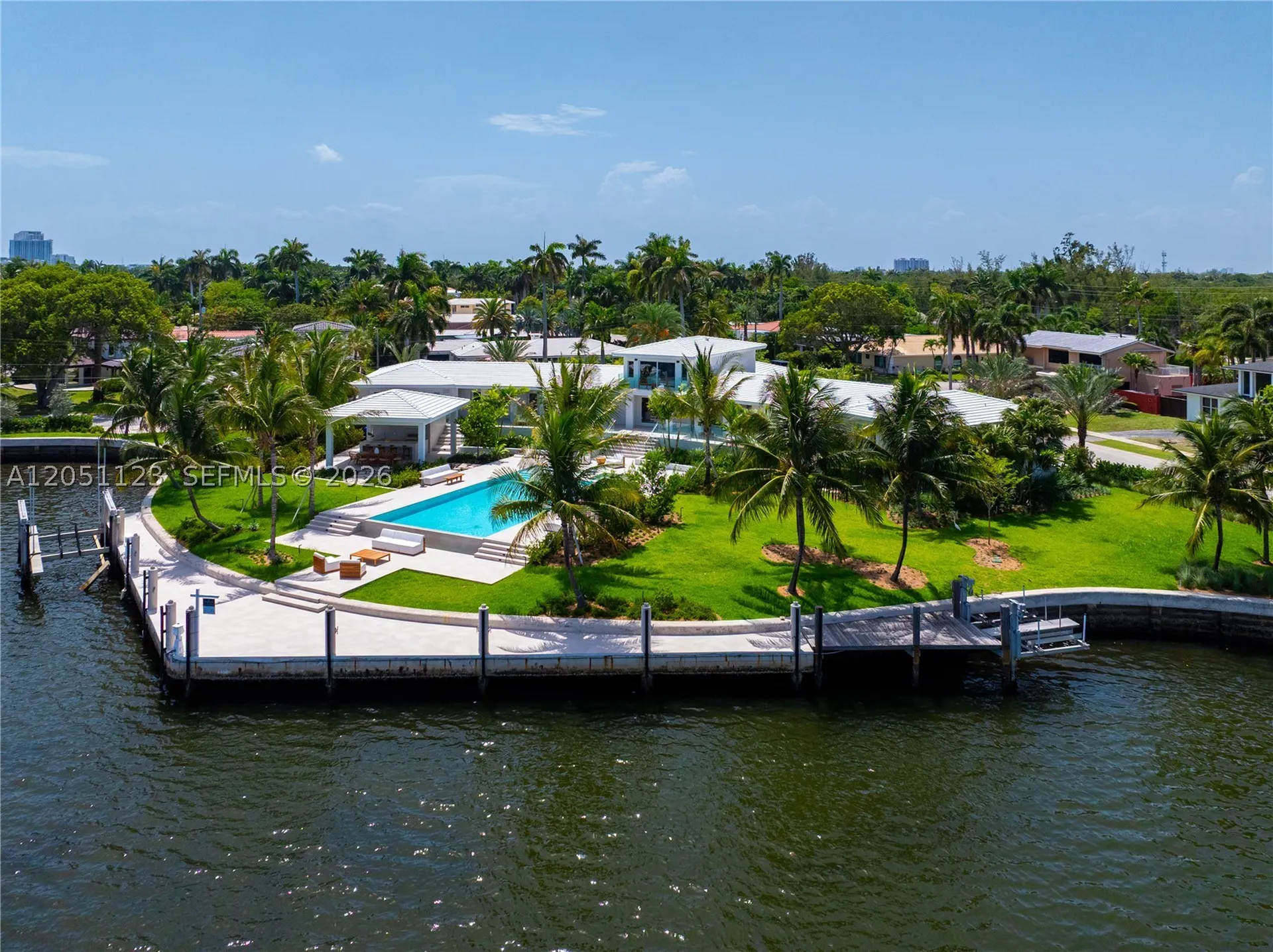 900 N Northlake Drive Hollywood FL 33019