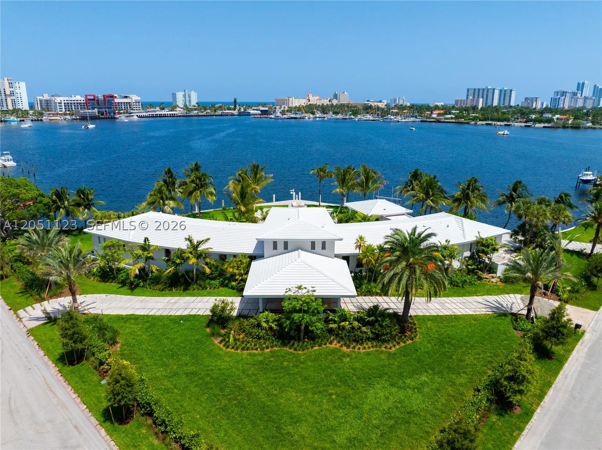 900 N Northlake Drive Hollywood FL 33019