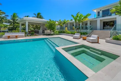 900 N Northlake Drive Hollywood FL 33019