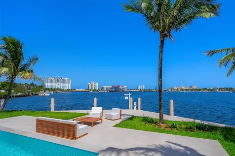 900 N Northlake Drive Hollywood FL 33019