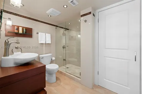 9 Island Avenue Miami Beach FL 33139