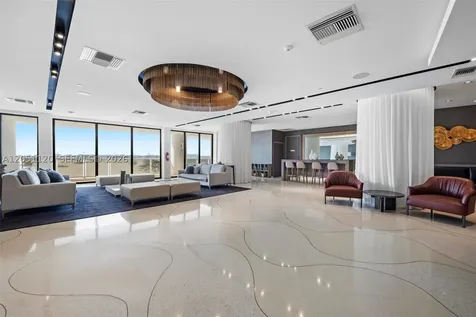 9 Island Avenue Miami Beach FL 33139
