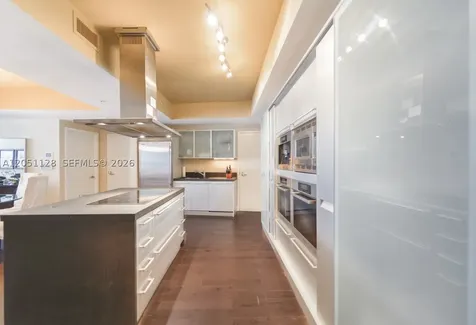 18201 Collins Avenue Sunny Isles Beach FL 33160