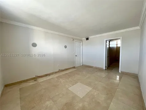 1045 10th Street Miami Beach FL 33139