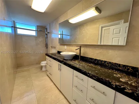 1045 10th Street Miami Beach FL 33139