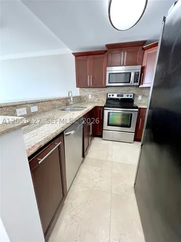 1045 10th Street Miami Beach FL 33139