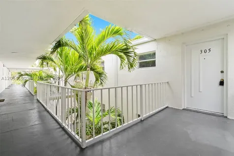 4215 N University Drive Sunrise FL 33351