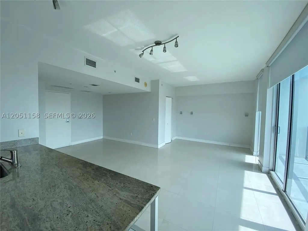 185 SW 7th Street Miami FL 33130