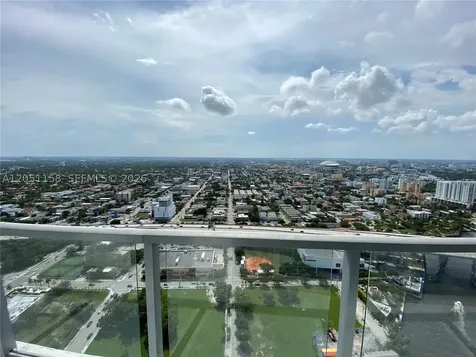 185 SW 7th Street Miami FL 33130
