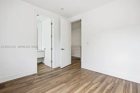 2852 SW 32nd Court Miami FL 33133