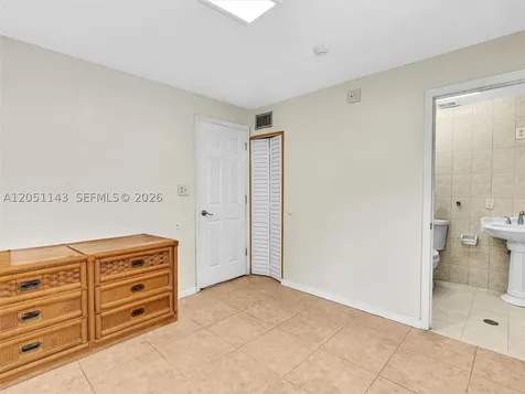 5801 NW 113th Terrace Hialeah FL 33012