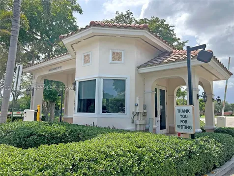 1400 Saint Charles Place Pembroke Pines FL 33026
