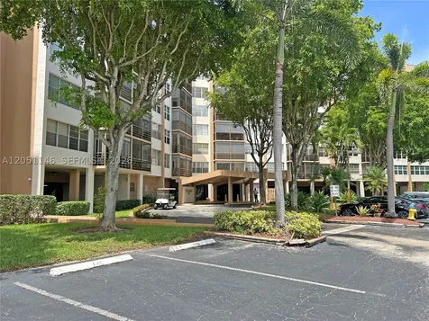 1400 Saint Charles Place Pembroke Pines FL 33026
